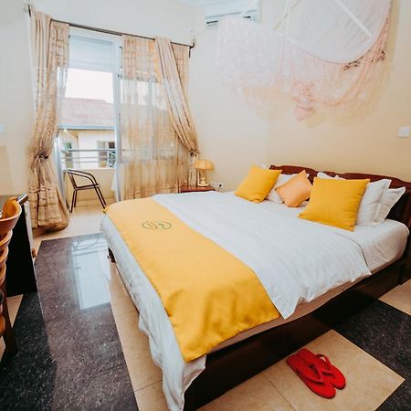 City Hill Hotel Bujumbura Buitenkant foto