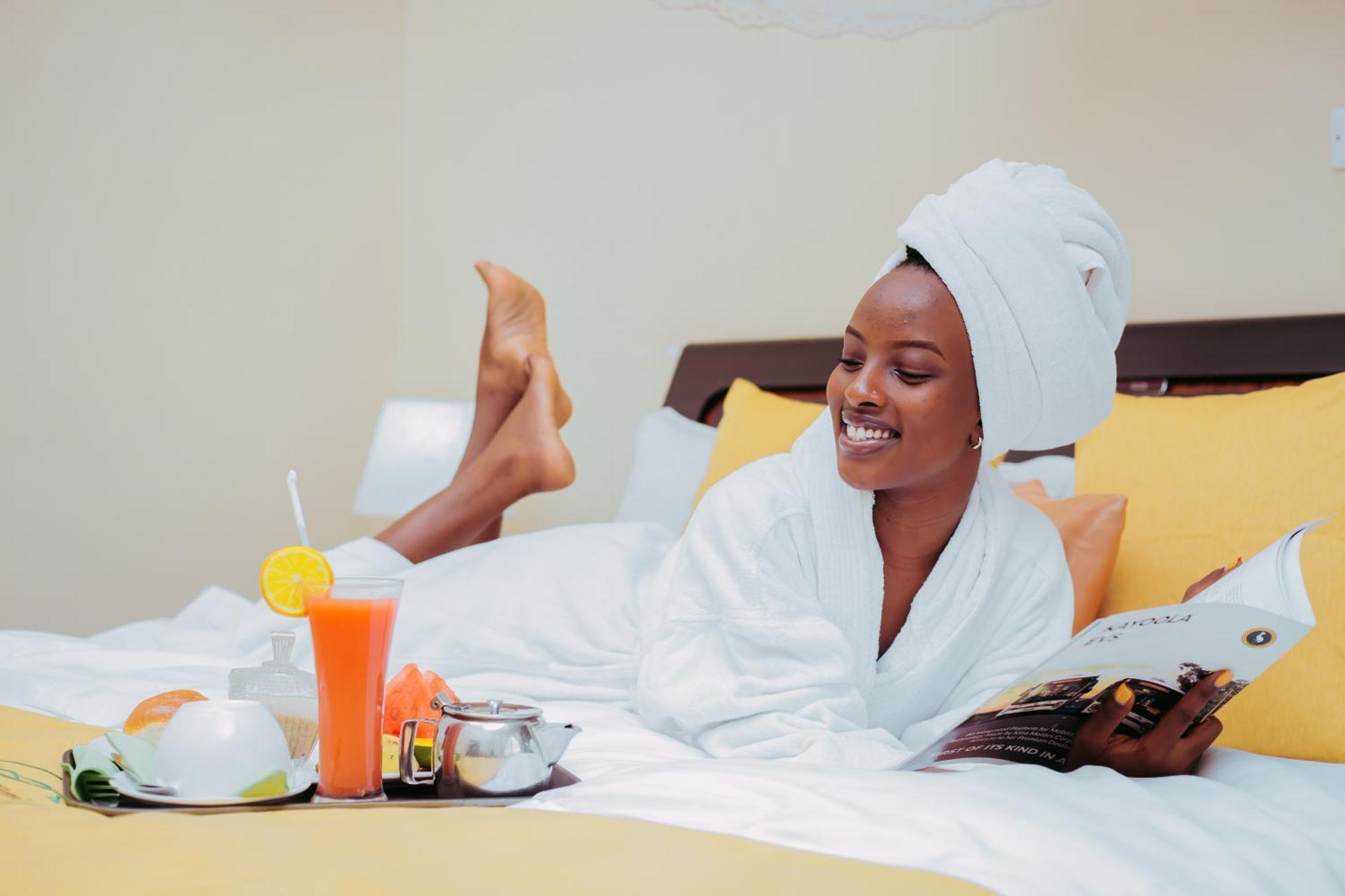 City Hill Hotel Bujumbura Buitenkant foto